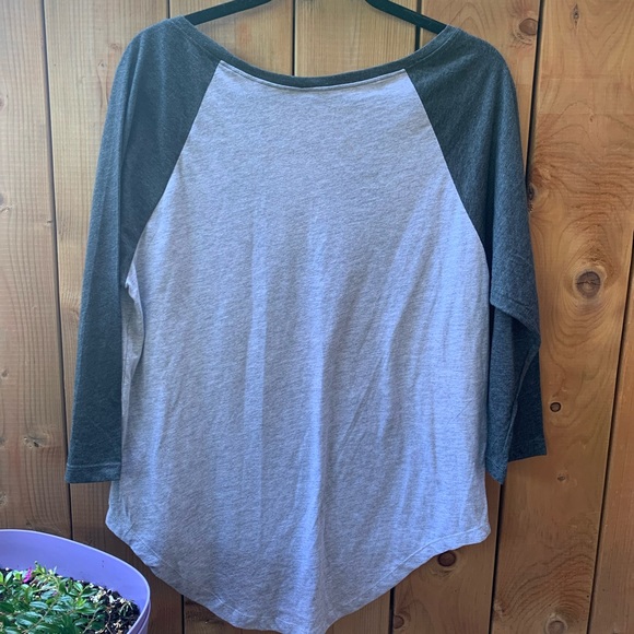 RVCA Artist Tee - BNWT - Picture 5 of 5